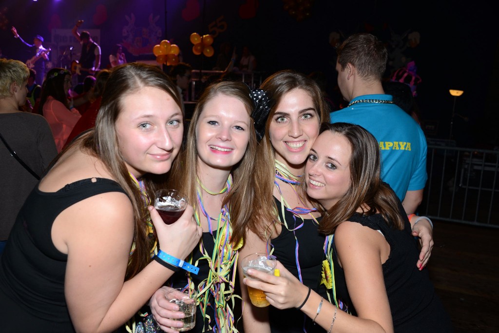 ../Images/Jubileum feest 5x11 573.jpg